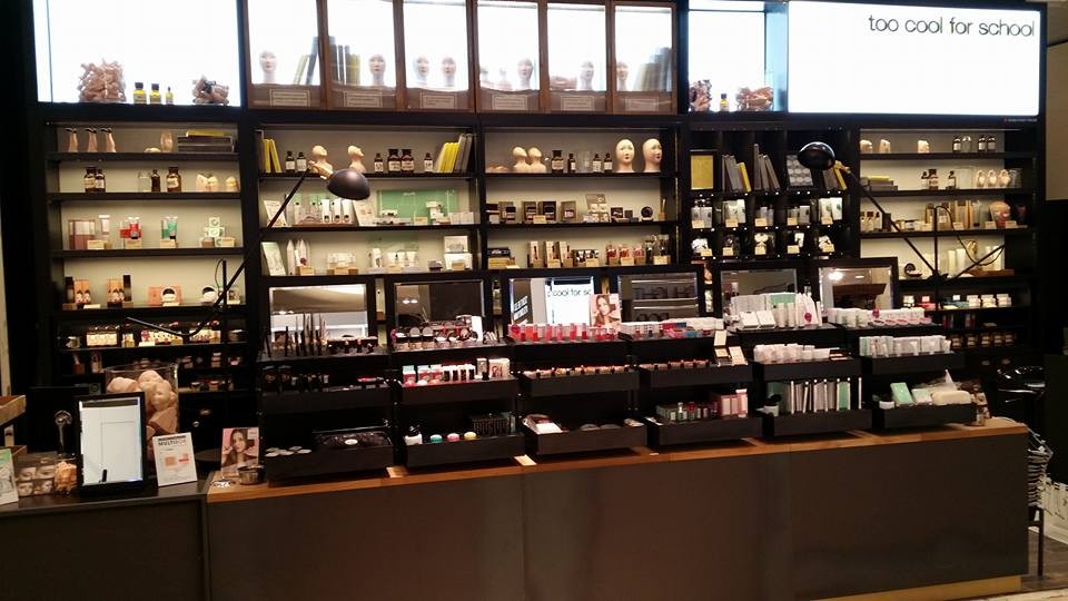 Stand Too Cool for School aux Galeries Lafayette - revue L&D Corée Magazine
